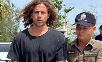 Daniel Sancho trasladado por fuerzas de seguridad en Tailandia