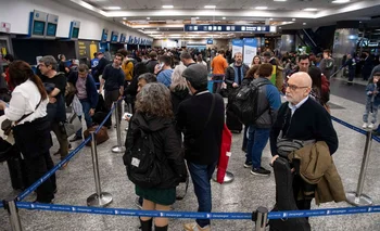Temporal en Buenos Aires: más de 80 vuelos afectados en Aeroparque y Ezeiza por la tormenta