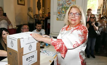 Elisa Carrió renunció a su candidatura al Parlasur