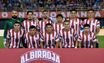 La selección de Paraguay antes de jugar contra Perú