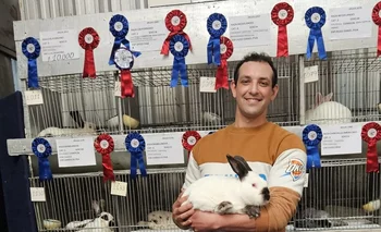 Diego Díaz y el mejor conejo de la Expo Prado 2023.