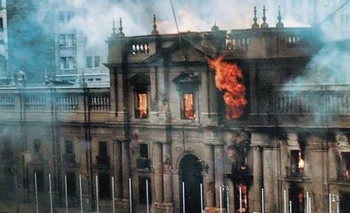 2: El Palacio de la Moneda en llamas