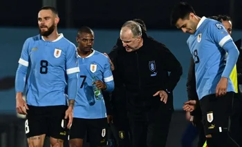 Bielsa sigue metiendo mano en el equipo titular de Uruguay