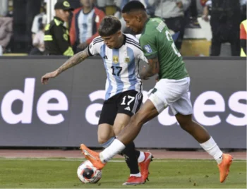 Garnacho ingresó en los últimos minutos ante Bolivia.