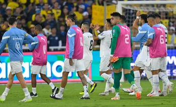 Uruguay se retira de la cancha tras la derrota en Quito ante Ecuador