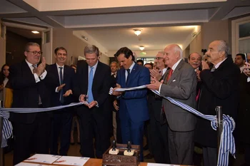 Inauguración de exposición “URUGUAY 2023 – 170 Aniversario de la Asociación Española Primera de Socorros Mutuos”