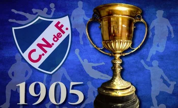 Nacional ganó el primer título internacional de un club uruguayo al obtener la Copa Cusenier o Copa de Honor entre los rioplatenses