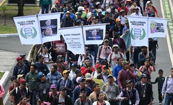 Indígenas guatemaltecos participan de las marchas y cortes de ruta para exigir la renuncia de la fiscal general Consuelo Porras