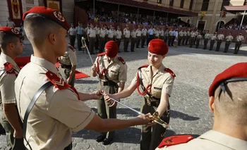 La princesa Leonor en la ceremonia de recepción del sable que simboliza que será oficial del Ejército