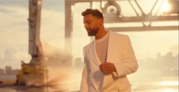 Ricky Martin con nueva versión de "Fuego de noche, nieve de día" con el mexicano Nodal
