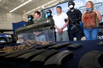 Pese a las detenciones, las bandas de narcotraficantes siguen sumando nuevos miembros y ya son el quinto empleador de México con 175.000 personas a su servicio