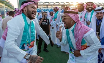 Neymar celebró el Día Nacional de Arabia Saudita vestido como un árabe