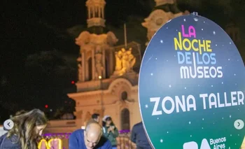 Alrededor de un millón de porteños y turistas participaron de la Noche de lo Museos en Buenos Aires