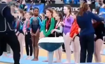 Racismo a una niña en una premiación