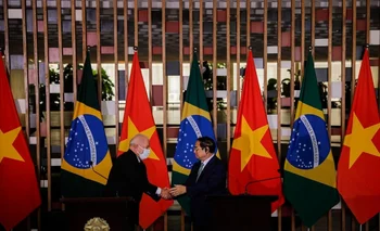 Lula da Silva dijo que consultará con Argentina, Paraguay y Uruguay la posibilidad de un acuerdo entre el bloque y Vietnam para luego ampliarlo.