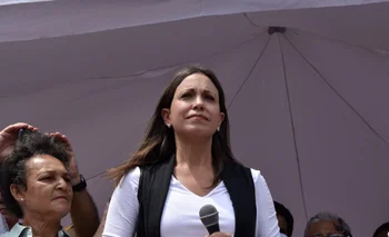La exdiputada y actual candidata María Corina Machado se opone a la asistencia de la Comisión Nacional Electoral a la interna de la oposición.