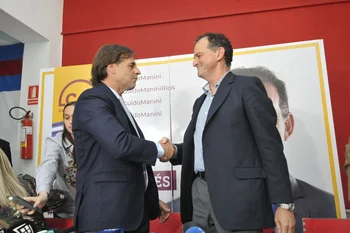 Luis Lacalle Pou y Guido Manini Ríos en la campaña de 2019