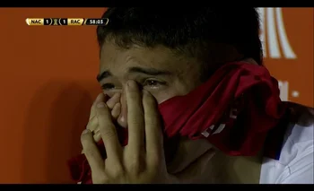 Las lágrimas de Emiliano Martínez tras su error ante Racing por la Copa Libertadores
