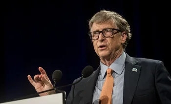 Por primera vez desde 1991 Gates ocupa el cuarto lugar en la lista de multimillonarios, con una fortuna de US$134.000 millones.