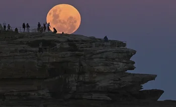 Generaciones han observado la Luna para predecir el tiempo