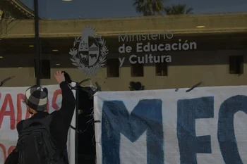 Estudiantes del IPA en ocupación al MEC.
