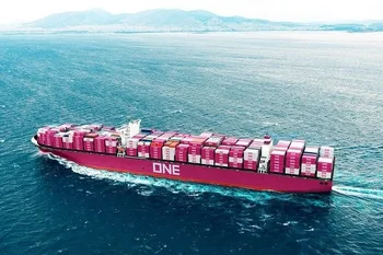 El buque de 12.000 contenedores que llegará por primera vez al puerto de Montevideo. 