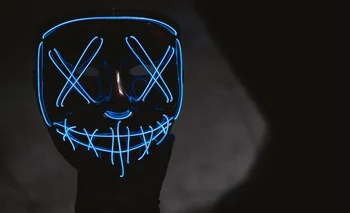 Máscara con luces led