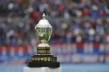 La Copa Uruguaya Aníbal Z. Falco para el campeón de la temporada