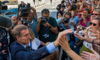 El líder de PP, Alberto Núñez Feijóo, a la salida del Congreso tras su fallida investidura 