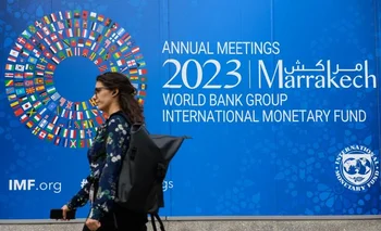  Las reuniones anuales del BM y del Fondo Monetario Internacional se celebran en Marruecos.