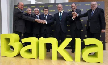 Rodrigo Rato, junto a los colaboradores que lo acompañaron en Bankia. 