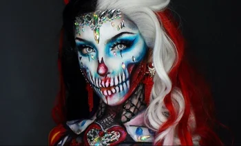 La pintora de cuerpos y estrella de redes sociales Ellie es conocida en Instagram por sus looks fantasmagóricos.