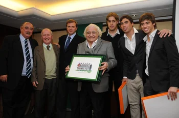 Nono Giuria, Mario Menénez, Sebastián Bauzá, Ricardo Alarcón, Sebastián Coates, Facundo Píriz y Mathías Cabrera en Fútbolx100