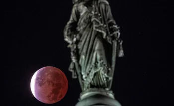 Eclipse lunar "casi total" en Washington DC, Estados Unidos