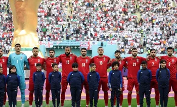 Jugadores de Irán en la previa del partido contra Inglaterra