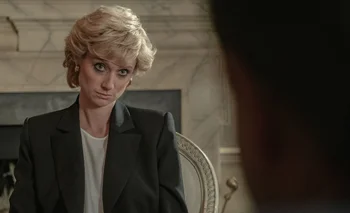 Elizabeth Debicki como Diana en la temporada anterior