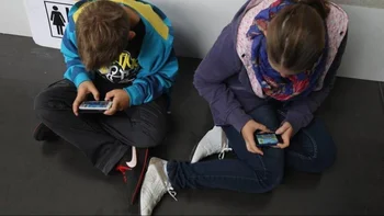 Preocupa el uso del móvil entre los niños