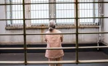 Según datos del Ministerio de Justicia de Japón, en 2021 había casi 4.000 mujeres presas en el país, el 20% de ellas, ancianas.