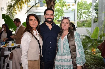Guillermina Cabrera, Fefo Bouvier y Karen Higgs