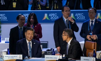 Los presidentes de Indonesia, Yoko Widodo, y de China, Xi Jinping, en la reunión de San Francisco.