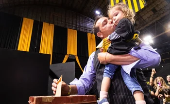 Ignacio Ruglio votó con su nieta este sábado en las elecciones de Peñarol