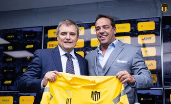 Aguirre fue presentado este miércoles como técnico de Peañrol y ya recibió una felicitación especial
