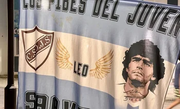 El Barwargento está decorado por banderas de Argentina donde no falta el rostro de Messi o Maradona.