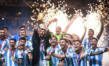 La selección argentina celebrando el título mundial en Qatar 2022