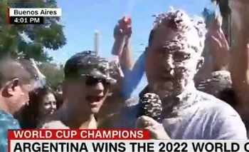 Así terminó un periodista de CNN que cubría los festejos de Argentina campeón del mundo