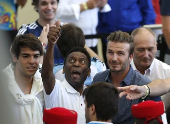 Pelé y Beckham, dos glorias del fútbol que llegaron al final de sus carreras a la MLS