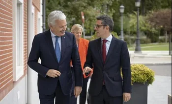 El ministro de Presidencia y Justicia, Félix Bolaños con el comisario europeo de Justicia, Didier Reynders