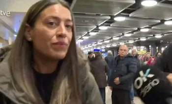 Miriam Nogueras a su arribo al aeropuerto de Ginebra