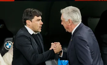 Medina y Ancelotti se saludaron antes del partido