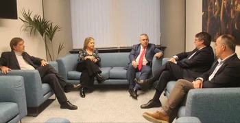 Reunión entre Santos Cerdán y Puigdemont.